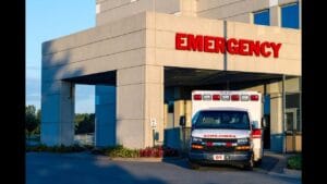 طوارئ منزلية: دور الطوارئ المنزلية في إدارة النوبات القلبية والسكتات الدماغية