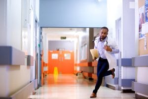 أهمية مستشفي الطوارئ المنزلية